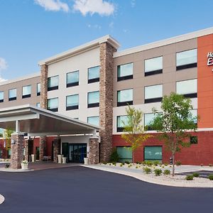 Holiday Inn Express & Suites - Fayetteville, An Ihg Hotel